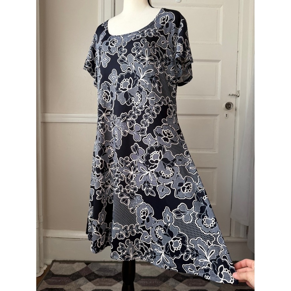 Kaktus Navy Blue &‎ White Floral Short Sleeve Mini Dress Boho Vacation Summer M - Picture 7 of 16